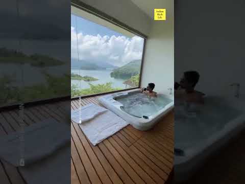 Resort with private hot tub near me