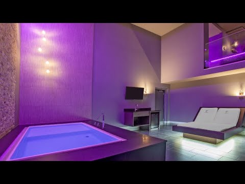 Private romantic getaways near me with hot tub